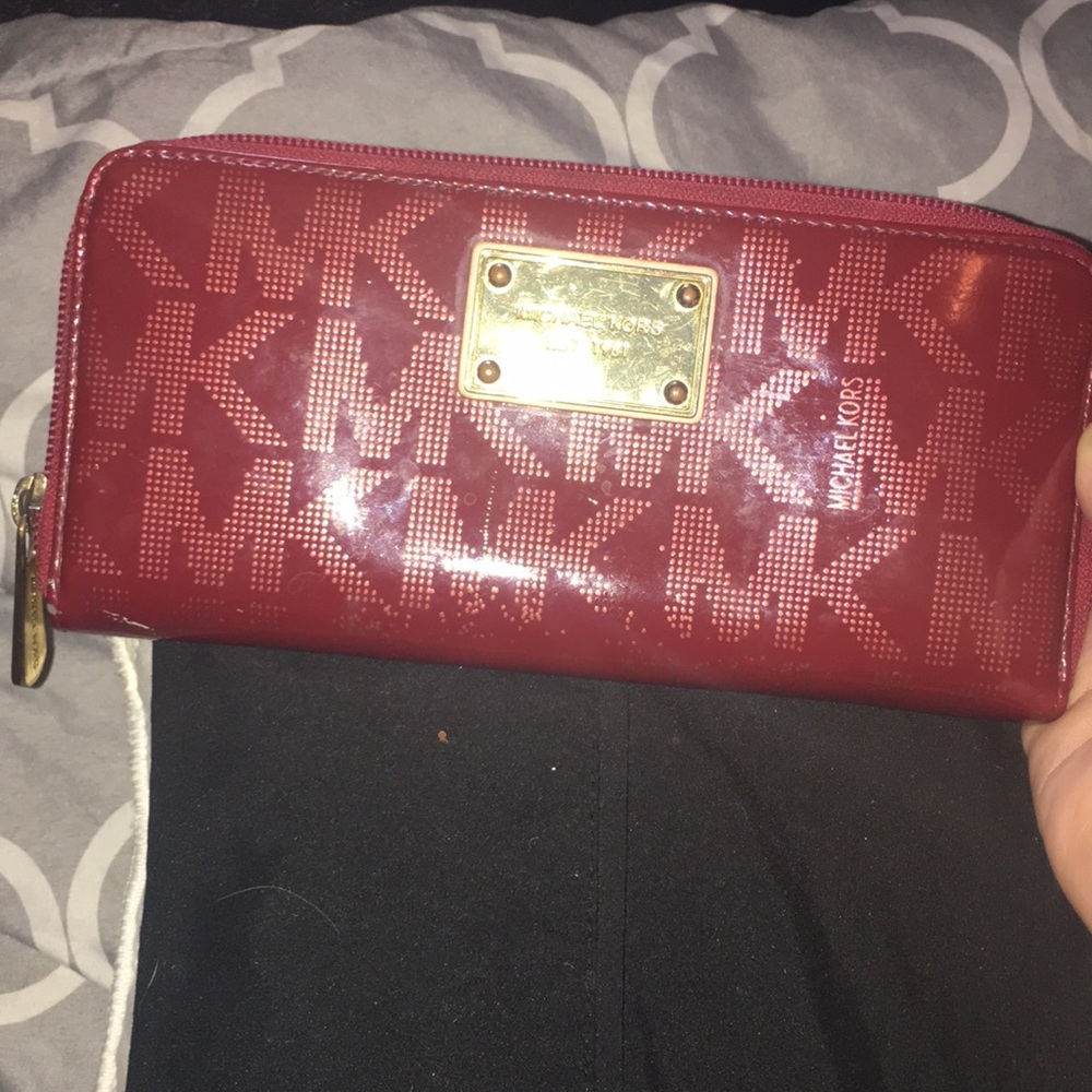 Michael kors wallet